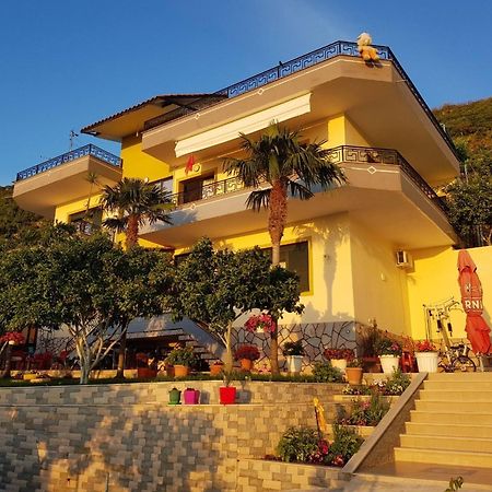 Villa Meminaj Vlorë Екстериор снимка